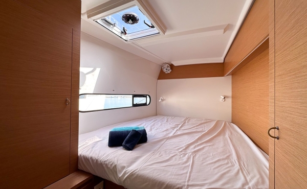 1_excess-11-ez-ukutu-174e6603-f Superyachts For Sale and Charter 1uk.com - Superyachts For Sale