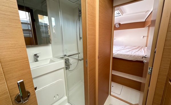 1_excess-11-ez-ukutu-4429f855-8 Superyachts For Sale and Charter 1uk.com - Superyachts For Sale