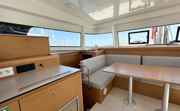 1_excess-11-ez-ukutu-e54af1a7-c Superyachts For Sale and Charter 1uk.com - Superyachts For Sale