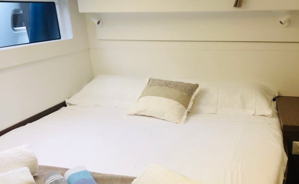 3_cabin_lagoon_40_samana Superyachts For Sale and Charter 1uk.com - Superyachts For Charter